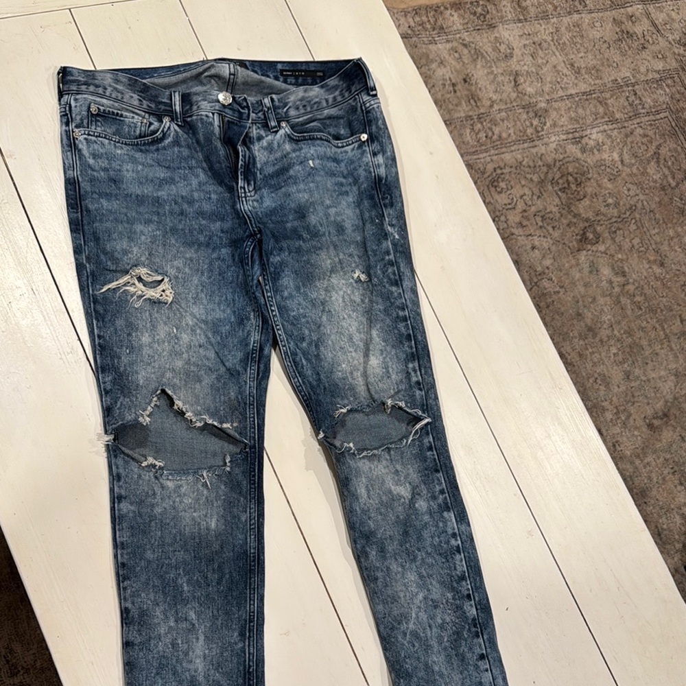 PacSun Blue Skinny Jeans with Distressed Details